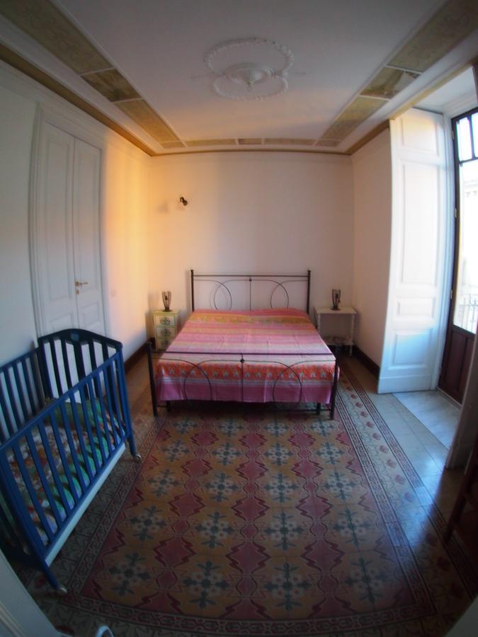CASA FELICE nel centro storico, tra Etna e mare Appartamento Catania Esterno foto